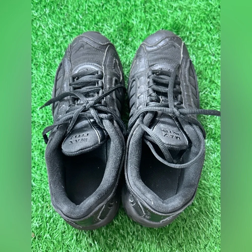 Nike preowned gently